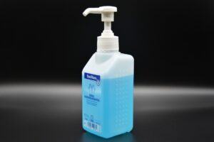 看護師が手指消毒を持ち運びする際の便利なアイテムは？