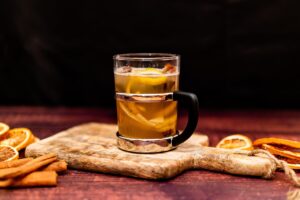 看護師が寝起きに飲むと良い飲み物は？